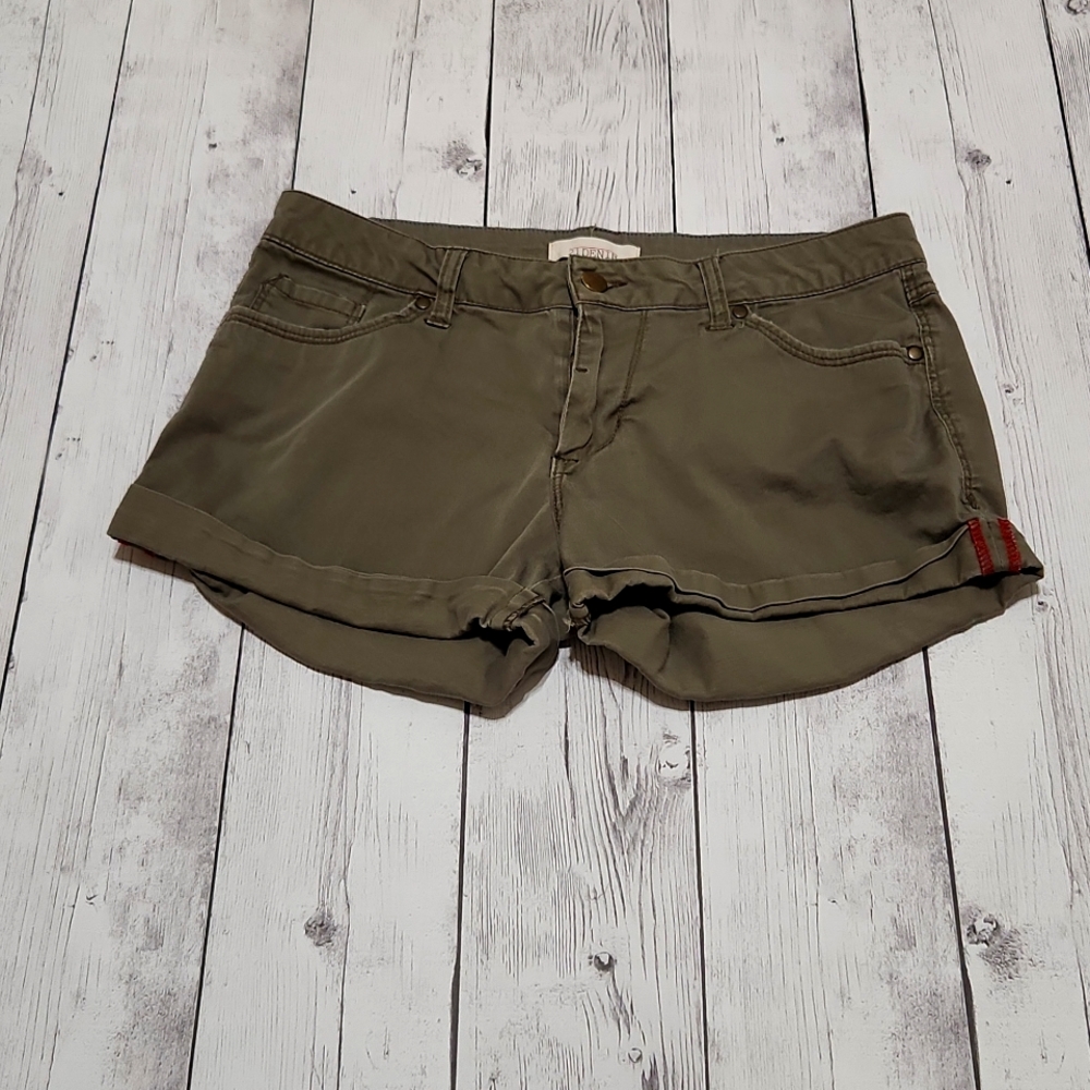 2.1 Denim size 29 olive green shorts